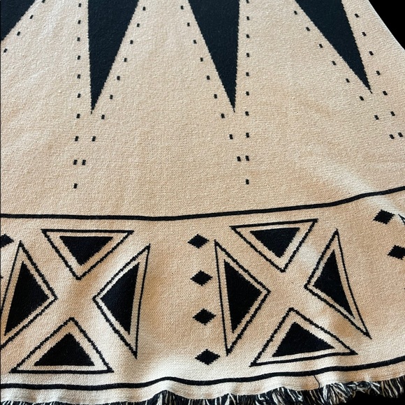 The Marikisha Knit Full Skirt - Picture 3 of 8